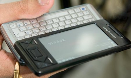 Sony Ericsson XPERIA X2     Mobiltelefon Ru    